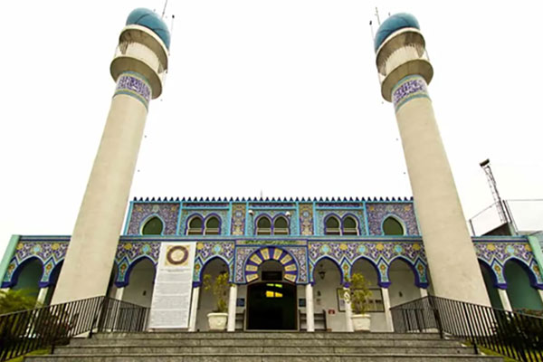 Imam Ali Mosque in Brazil منارات مضئية في أمريكا الجنوبية