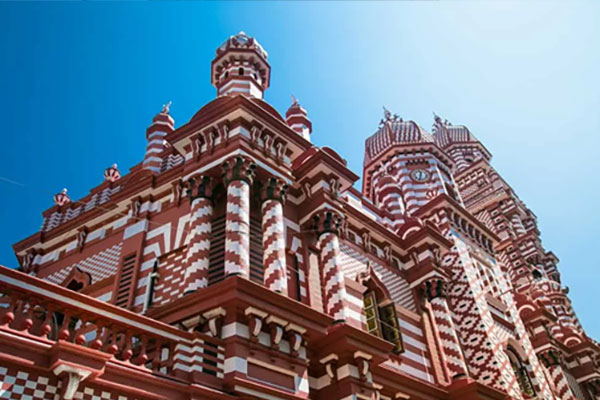 Jami Ul Alfar Mosque Red Masjid Mosque in Sri Lanka منارات مضئية في آسيا