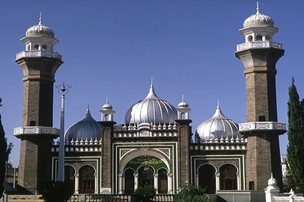 Jamia Mosque Nairobi Kenya منارات مضئية في إفريقيا