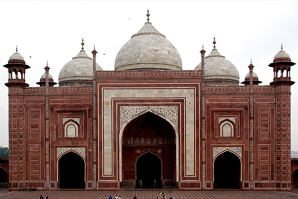 Taj Mahal Mosque Agra India منارات مضئية في آسيا